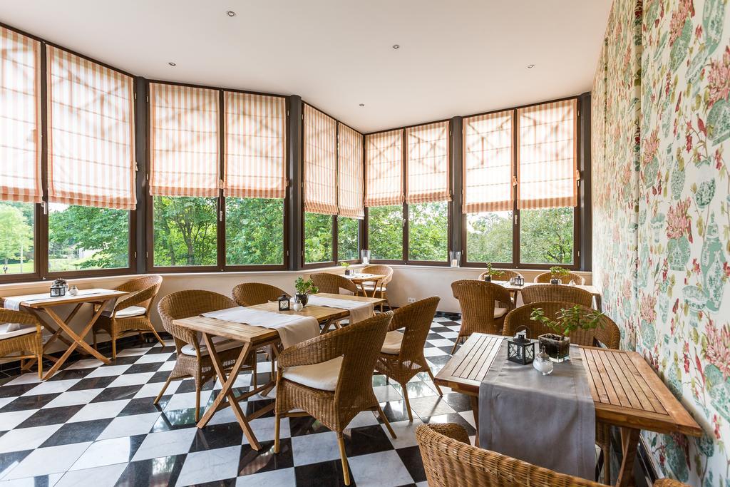 Hotel Schloss Gamehl Бенц Экстерьер фото